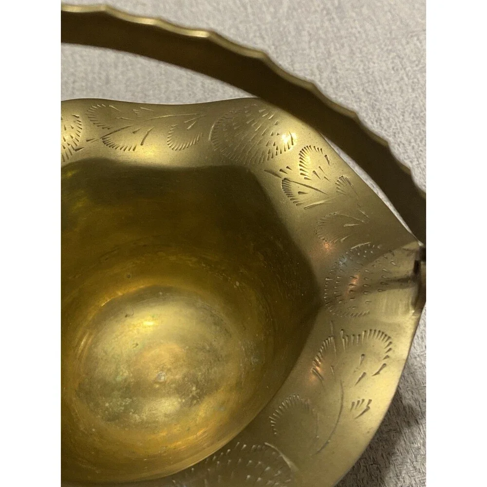 Vintage Brass Basket Ruffled Edge With Handle,  Trinket Dish, Ashtray, Decor